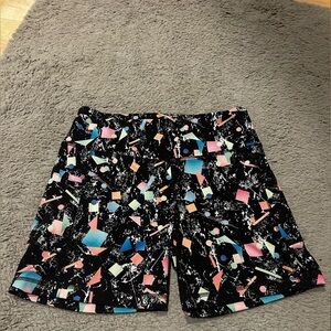 ZELOS Geometric Patterned Shorts